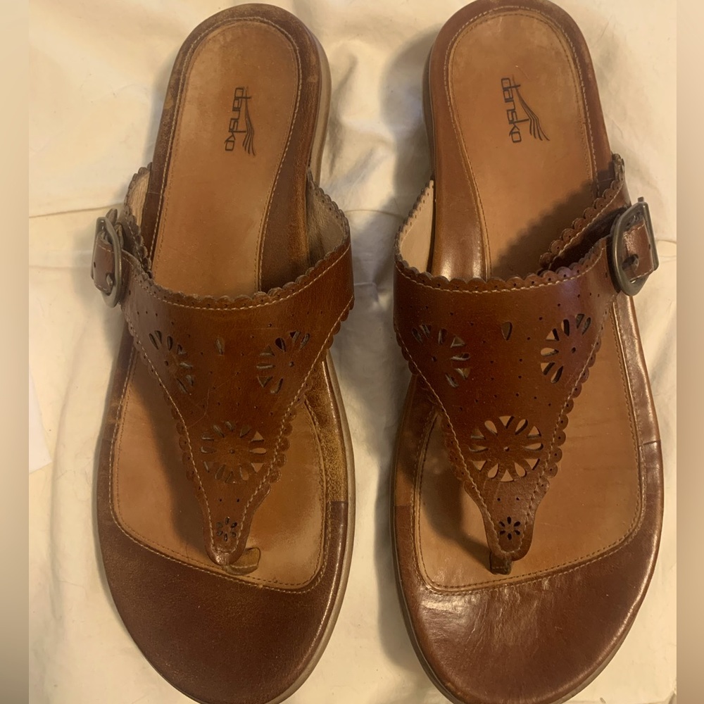 dansko T Strap sandals, leather, size 9